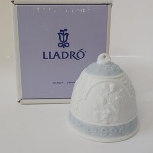 Vintage: 1994 Item Number: 16139Style: Campana Navidad Box: origina